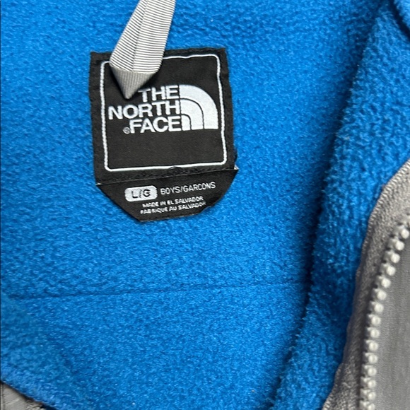 The North Face Blue and Gray Outdoor Fleece - Picture 5 of 7